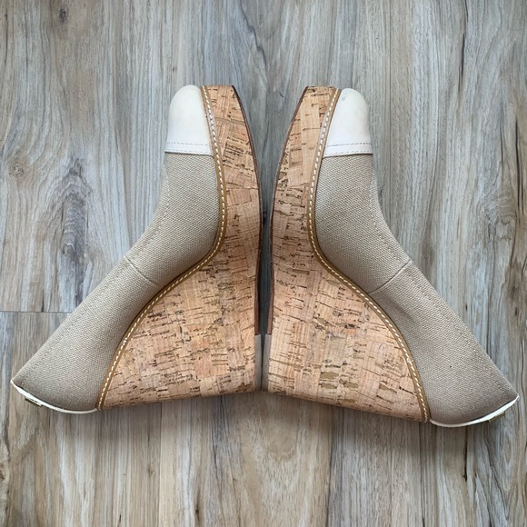 TORY BURCH Platform Cork Wedge Women's Shoes Size 9 Cap Toe Beige Tan - Picture 3 of 11